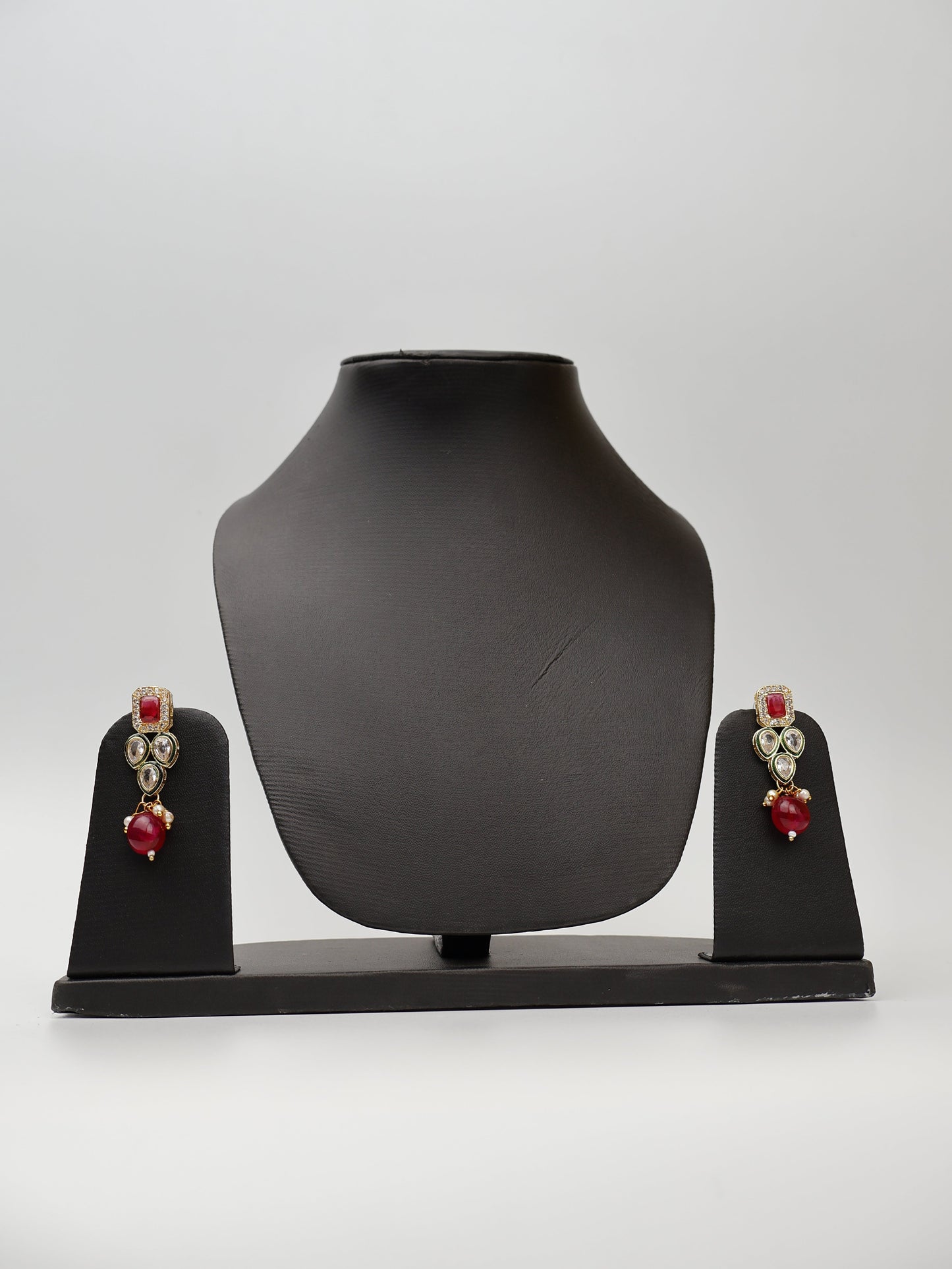 Polki and Garnet Gemstone Choker Necklace with Earrings